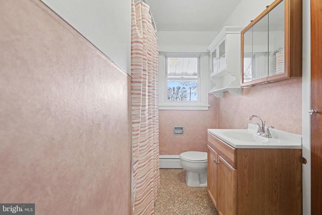 5512 LARKIN AVE, Harrisburg, PA 17112