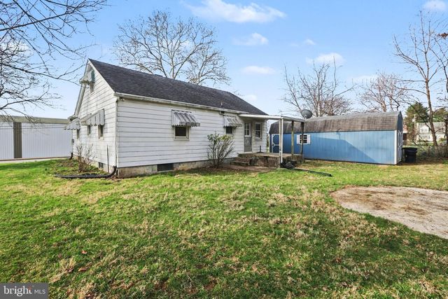 5512 LARKIN AVE, Harrisburg, PA 17112