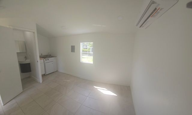 1133 NE 15th Avenue 17, Fort Lauderdale, FL 33304