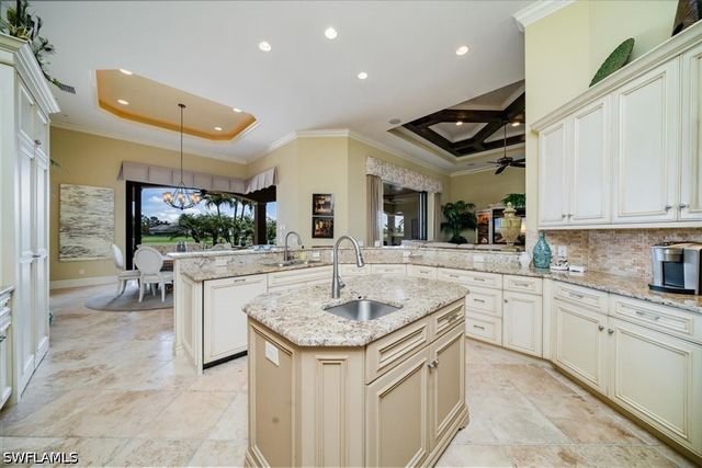 6113 Sunnyslope DR, Naples, FL 34119