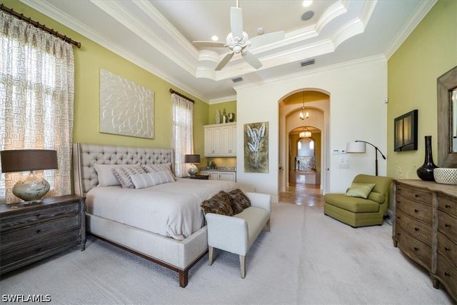 6113 Sunnyslope DR, Naples, FL 34119