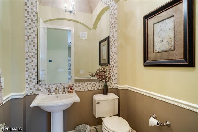 6113 Sunnyslope DR, Naples, FL 34119
