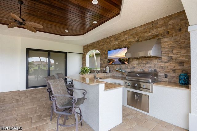 6113 Sunnyslope DR, Naples, FL 34119