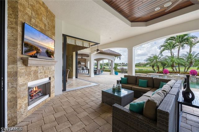 6113 Sunnyslope DR, Naples, FL 34119