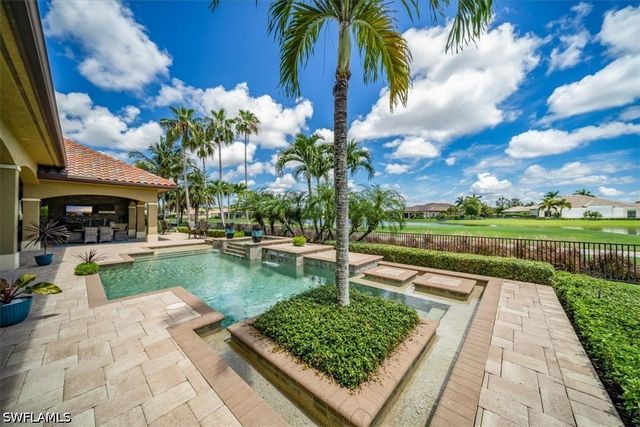 6113 Sunnyslope DR, Naples, FL 34119