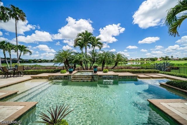 6113 Sunnyslope DR, Naples, FL 34119