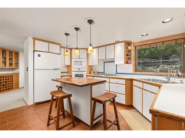 1784 Deer Trail Rd, Boulder, CO 80302