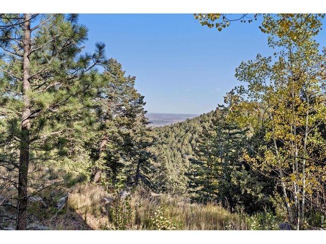 1784 Deer Trail Rd, Boulder, CO 80302