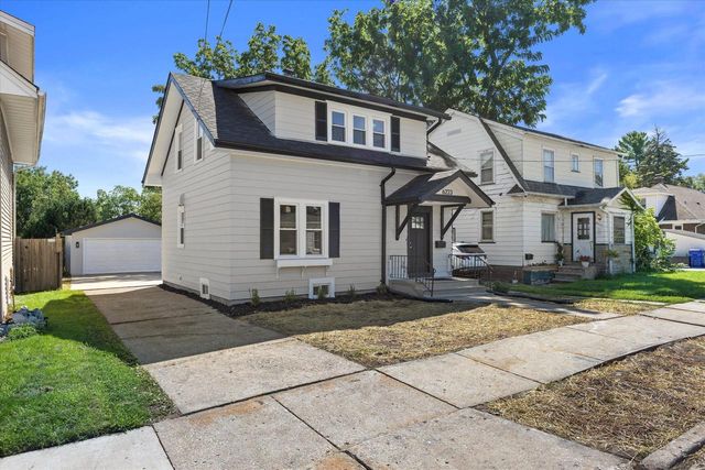 6223 37th AVENUE, Kenosha, WI 53142