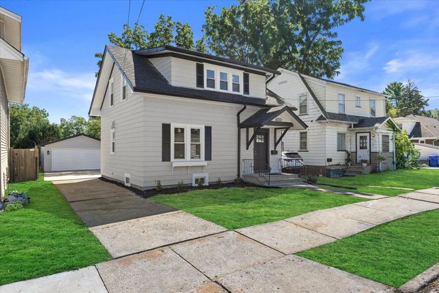 6223 37th AVENUE, Kenosha, WI 53142
