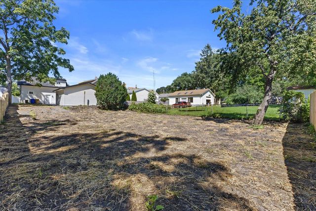 6223 37th AVENUE, Kenosha, WI 53142