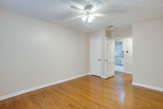 3500 Corto Avenue, Fort Worth, TX 76109