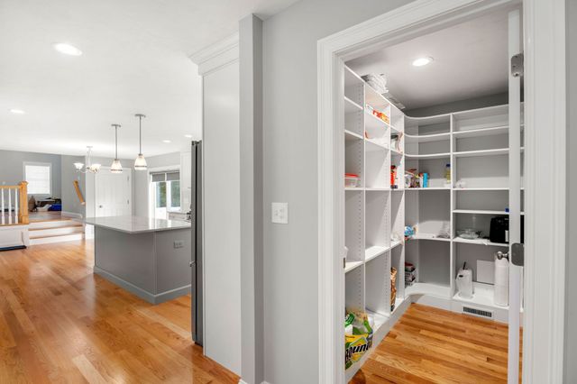 155 East St, Tewksbury, MA 01876