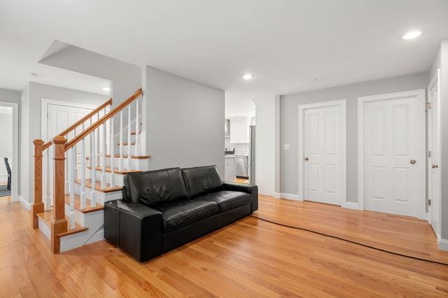 155 East St, Tewksbury, MA 01876
