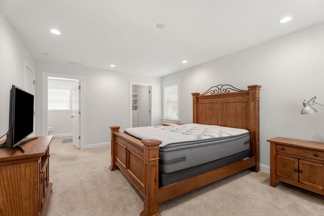 155 East St, Tewksbury, MA 01876