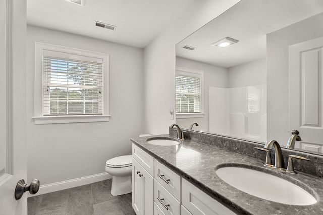 155 East St, Tewksbury, MA 01876