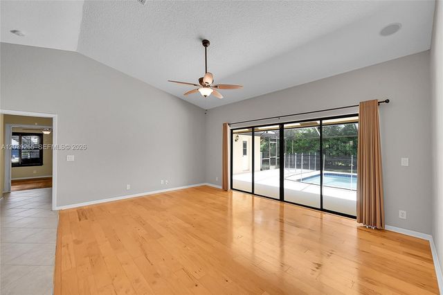 4745 NW 99th Ln 4745, Coral Springs, FL 33076