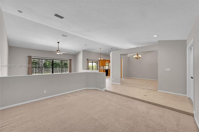 4745 NW 99th Ln 4745, Coral Springs, FL 33076