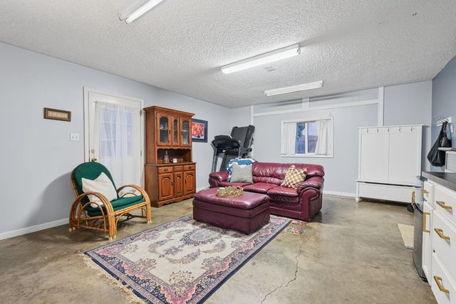 2549 HEARTH STONE DR, Memphis, TN 38016