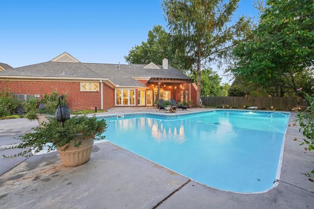 2549 HEARTH STONE DR, Memphis, TN 38016
