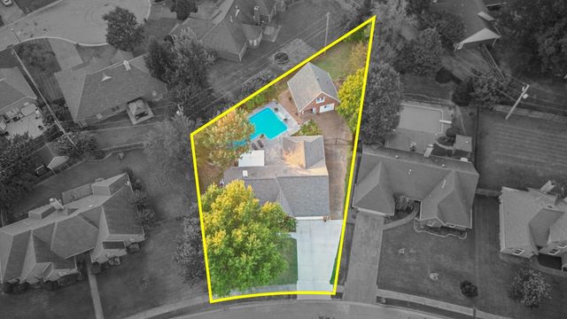 2549 HEARTH STONE DR, Memphis, TN 38016