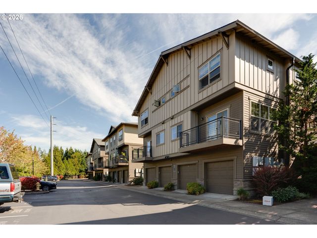 646 Ne ROYDON Ln, Hillsboro, OR 97006