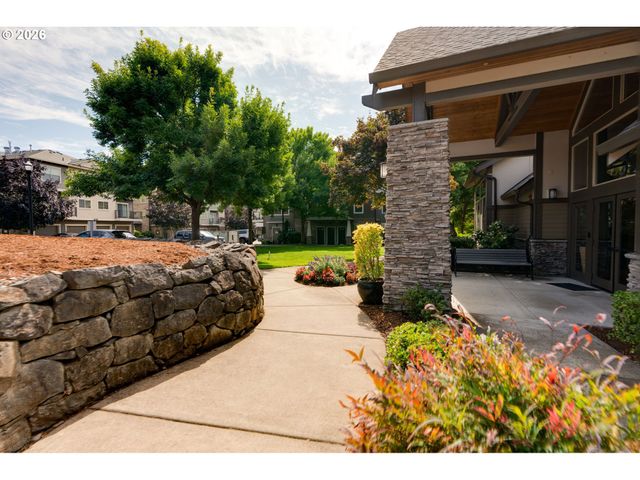 646 Ne ROYDON Ln, Hillsboro, OR 97006