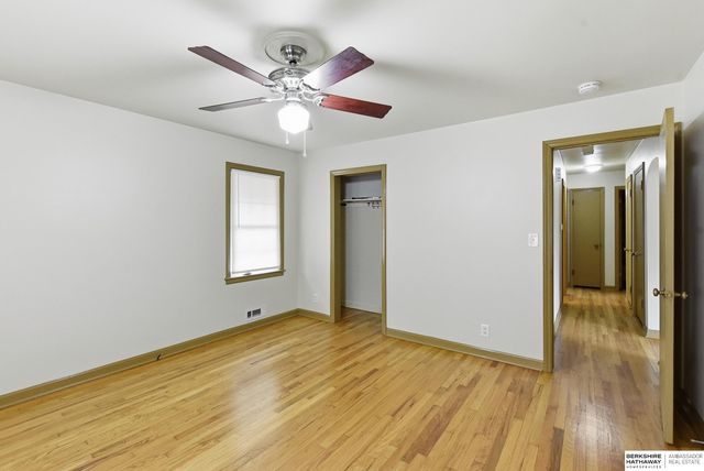 2706 Benson Gardens Boulevard, Omaha, NE 68134