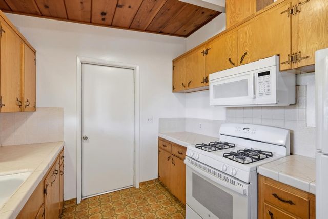 215 Manfre Road, Watsonville, CA 95076