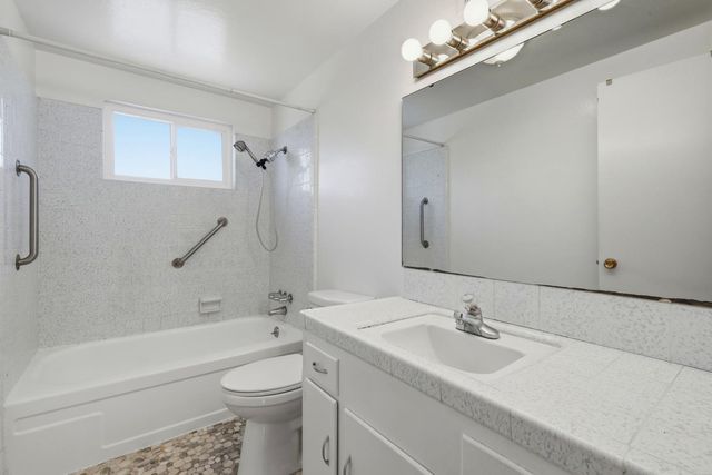 215 Manfre Road, Watsonville, CA 95076