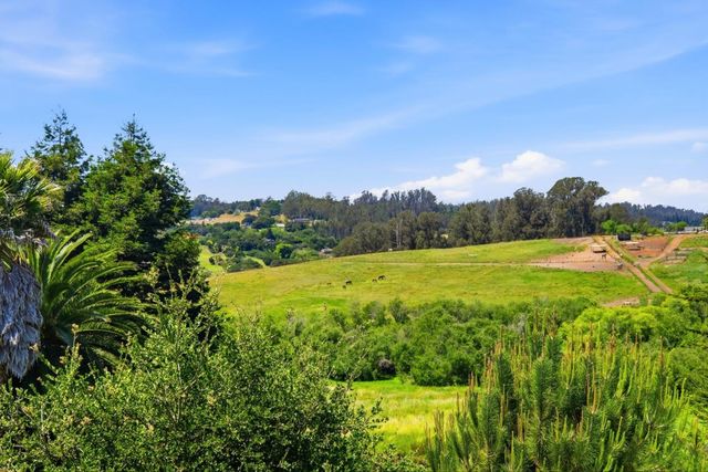 215 Manfre Road, Watsonville, CA 95076