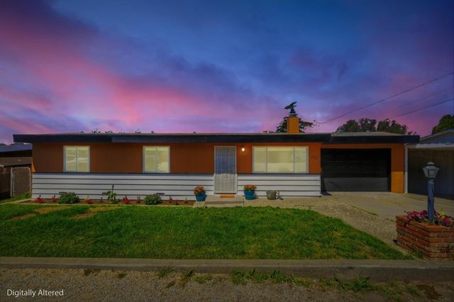 215 Manfre Road, Watsonville, CA 95076