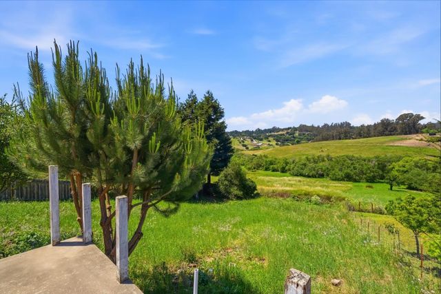215 Manfre Road, Watsonville, CA 95076