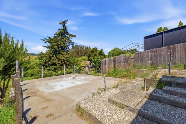 215 Manfre Road, Watsonville, CA 95076