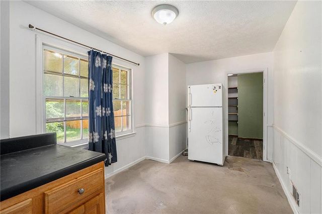 2358 Cannon Hill SW Road, Lilburn, GA 30047