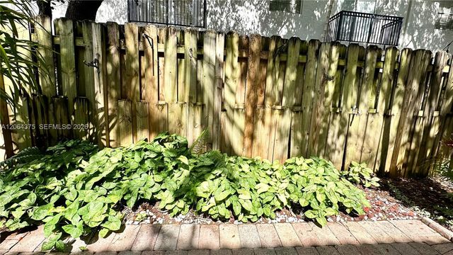 8102 SW 118th Pl 8102, Miami, FL 33183