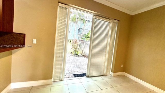 8102 SW 118th Pl 8102, Miami, FL 33183