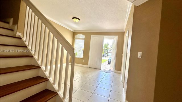8102 SW 118th Pl 8102, Miami, FL 33183