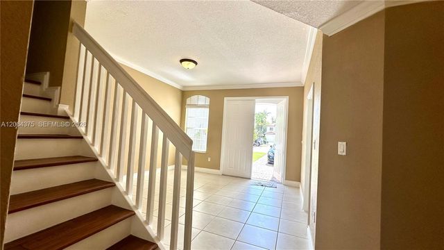8102 SW 118th Pl 8102, Miami, FL 33183