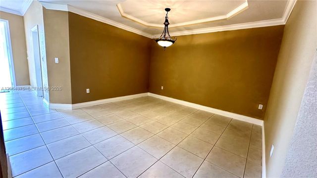 8102 SW 118th Pl 8102, Miami, FL 33183
