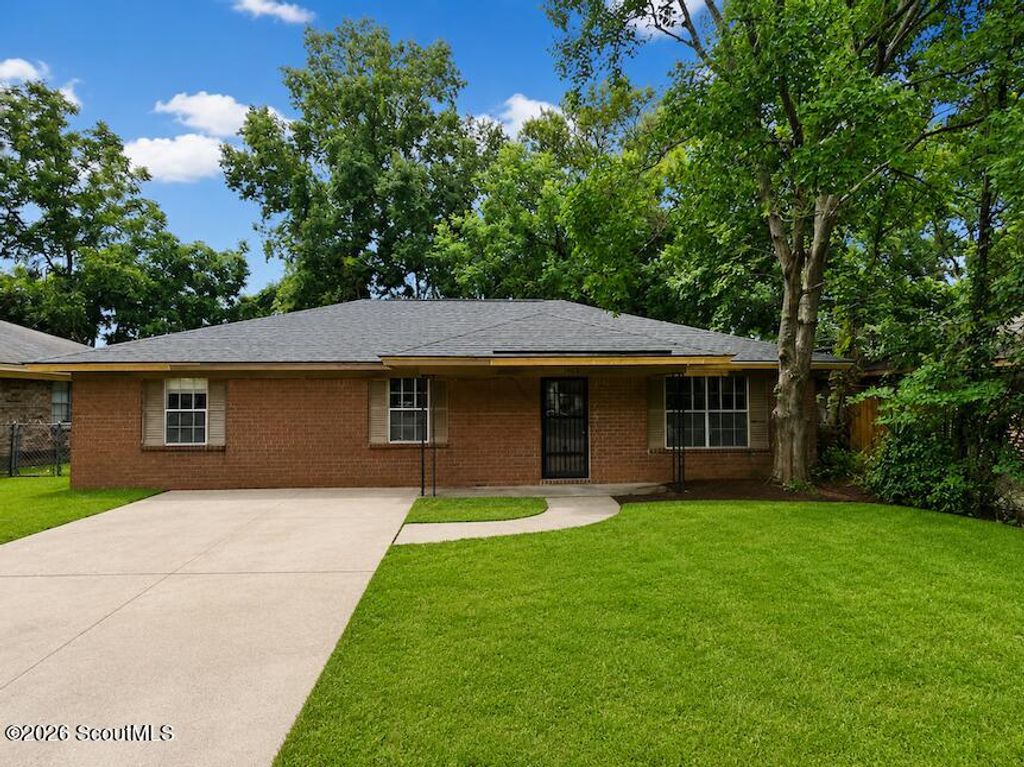 1903 Cimarron Street, Savannah, GA 31405