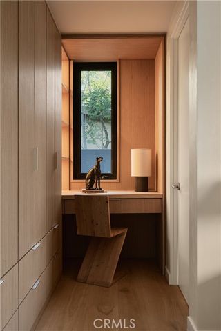 23740 Killion Street, Woodland Hills (los Angeles), CA 91367