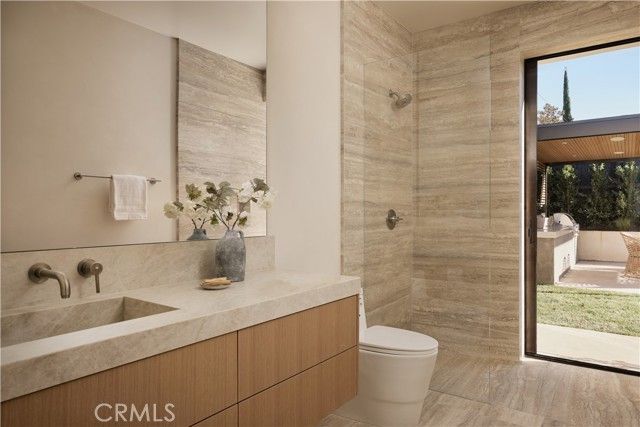 23740 Killion Street, Woodland Hills (los Angeles), CA 91367