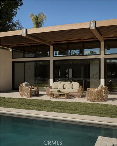 23740 Killion Street, Woodland Hills (los Angeles), CA 91367