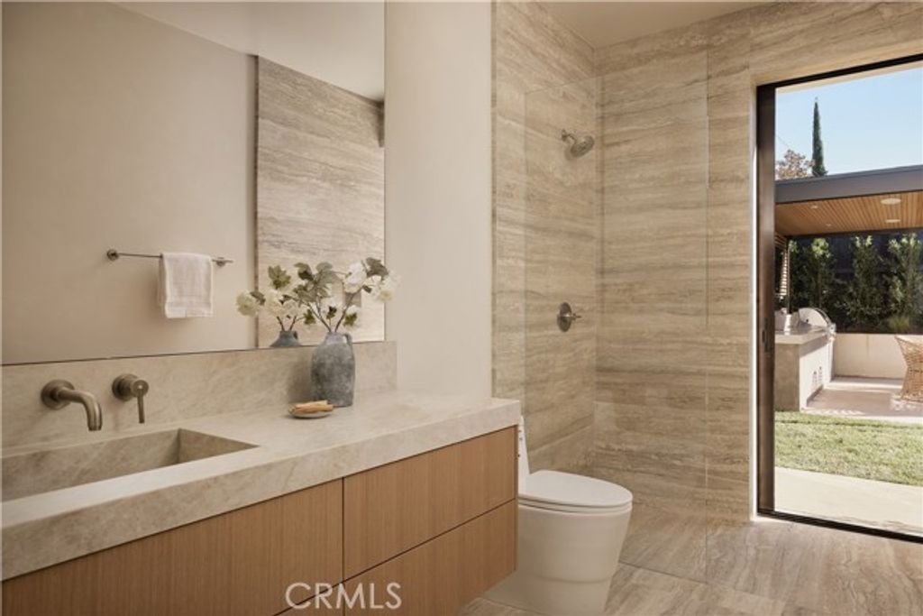 23740 Killion Street, Woodland Hills (los Angeles), CA 91367