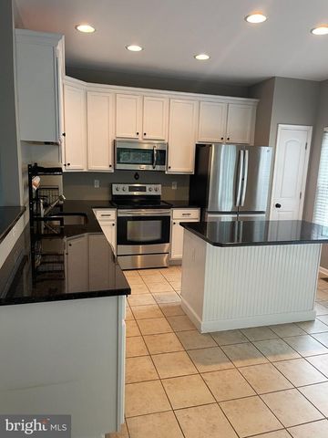 486 JACOBSEN DR, Newark, DE 19702