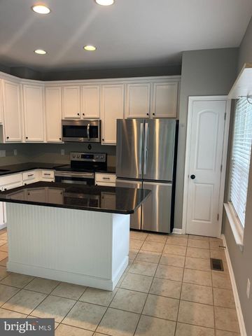 486 JACOBSEN DR, Newark, DE 19702