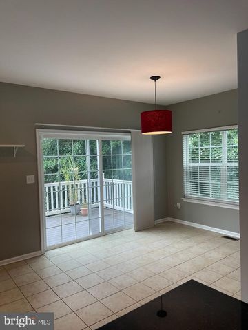 486 JACOBSEN DR, Newark, DE 19702