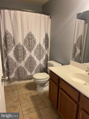 486 JACOBSEN DR, Newark, DE 19702
