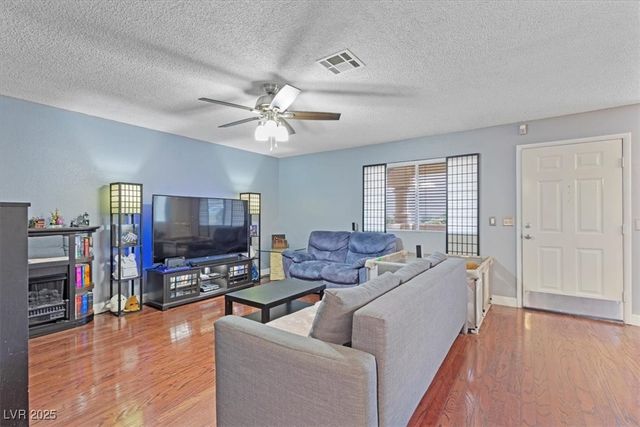 1336 Huntdale Lane 101, Las Vegas, NV 89128